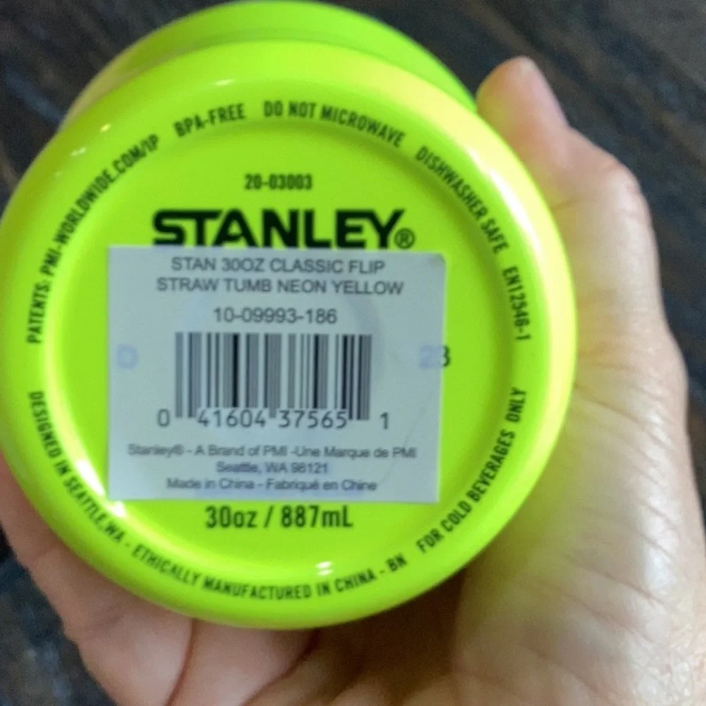 Stanley Flip Straw Tumbler - Picture 4 of 4